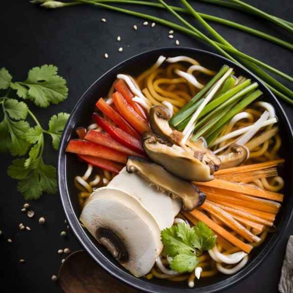 photographe culinaire planet sushi clair obscur fusion bowl