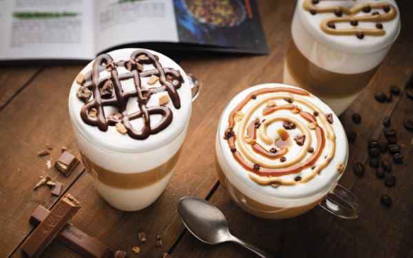 photographe culinaire post production boissons gourmandes cappuccino cafe latte